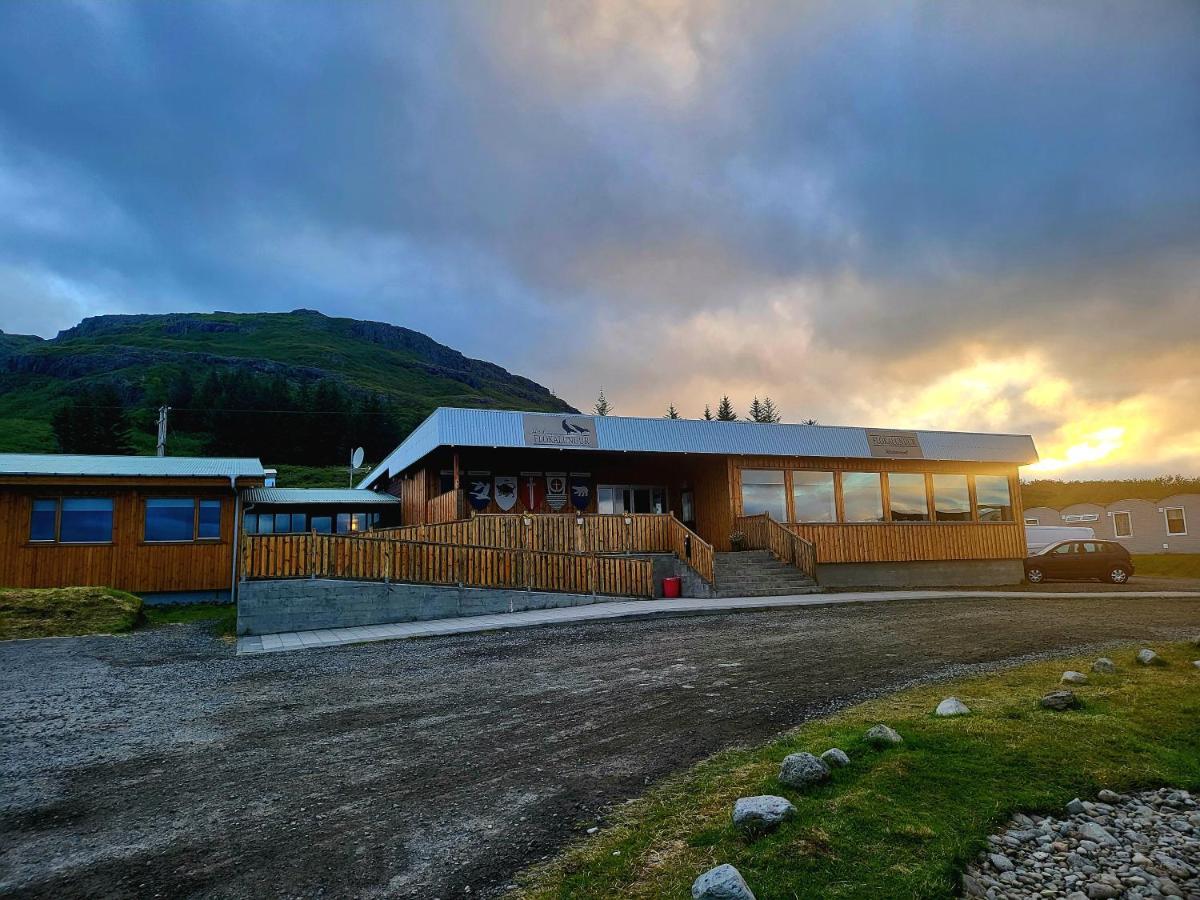Hotel Flokalundur Brjanslaekur Bagian luar foto