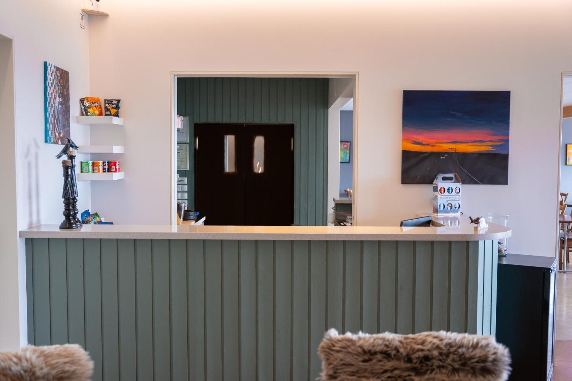 Hotel Flokalundur Brjanslaekur Bagian luar foto