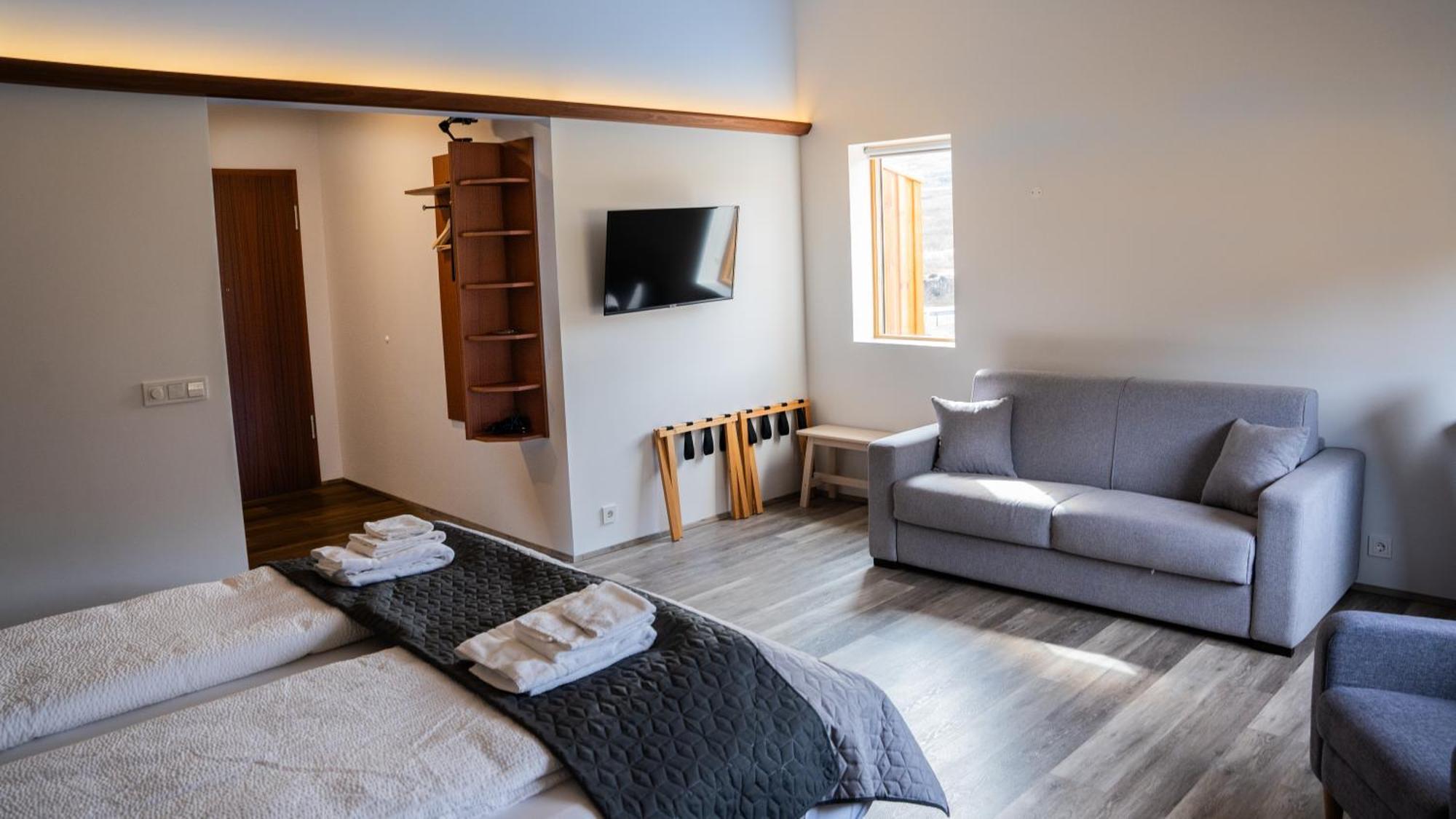 Hotel Flokalundur Brjanslaekur Bagian luar foto